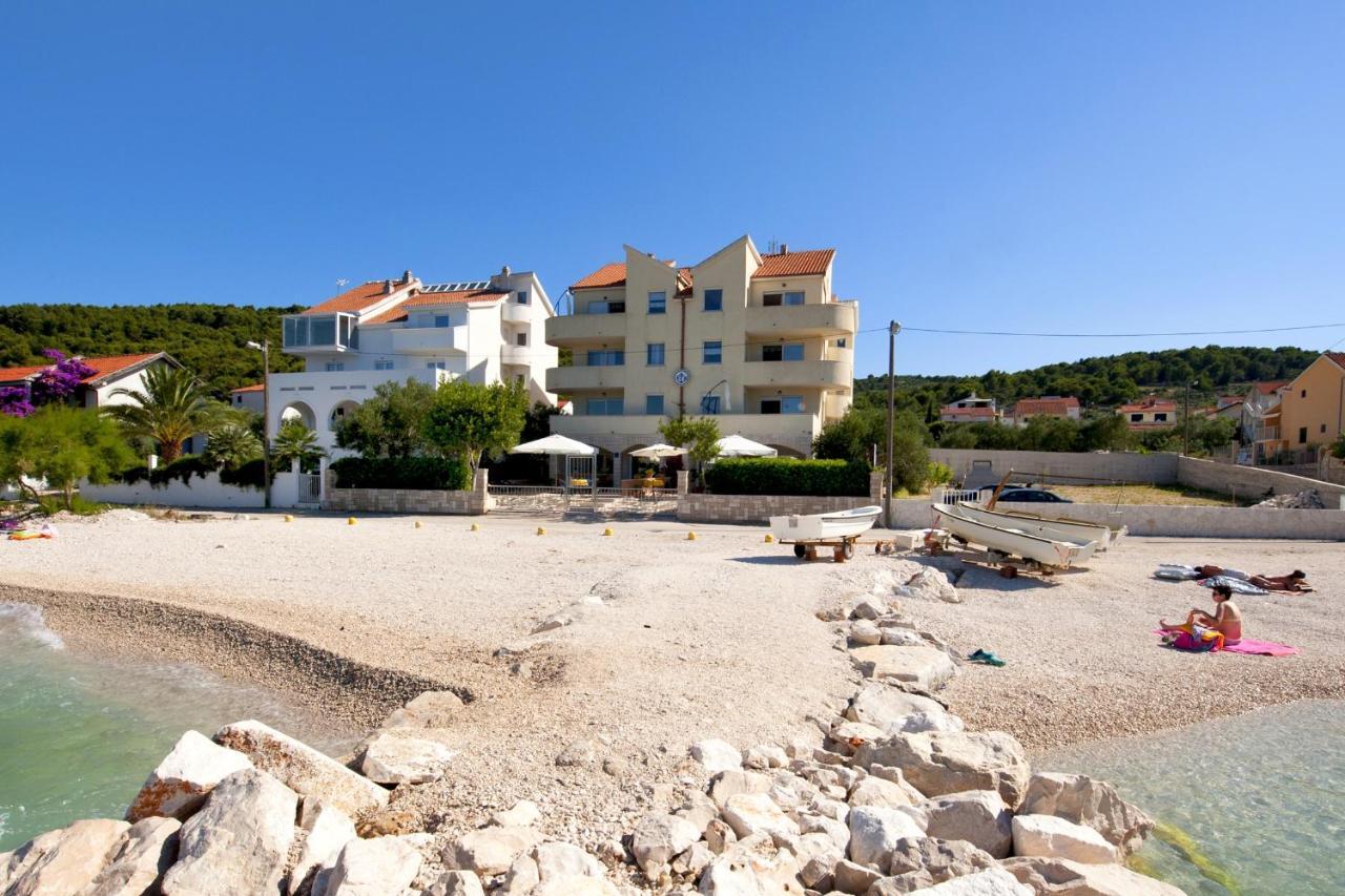 Apartments By The Sea Slatine, Ciovo - 10435 Eksteriør billede