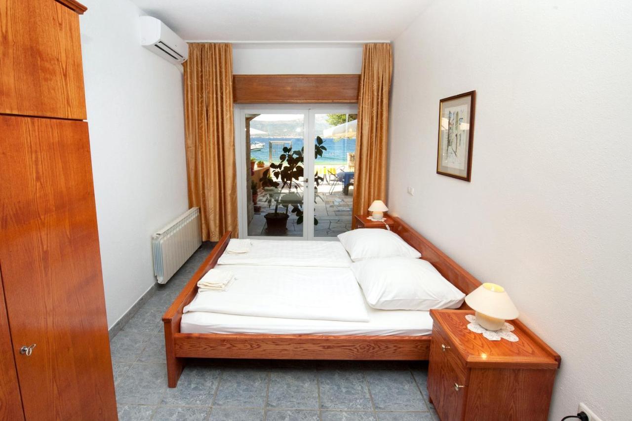 Apartments By The Sea Slatine, Ciovo - 10435 Eksteriør billede